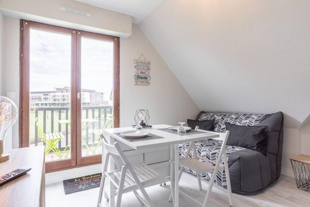 Cabourg Au P'Tit Nid, Cocon Au Bord De Mer Exterior photo